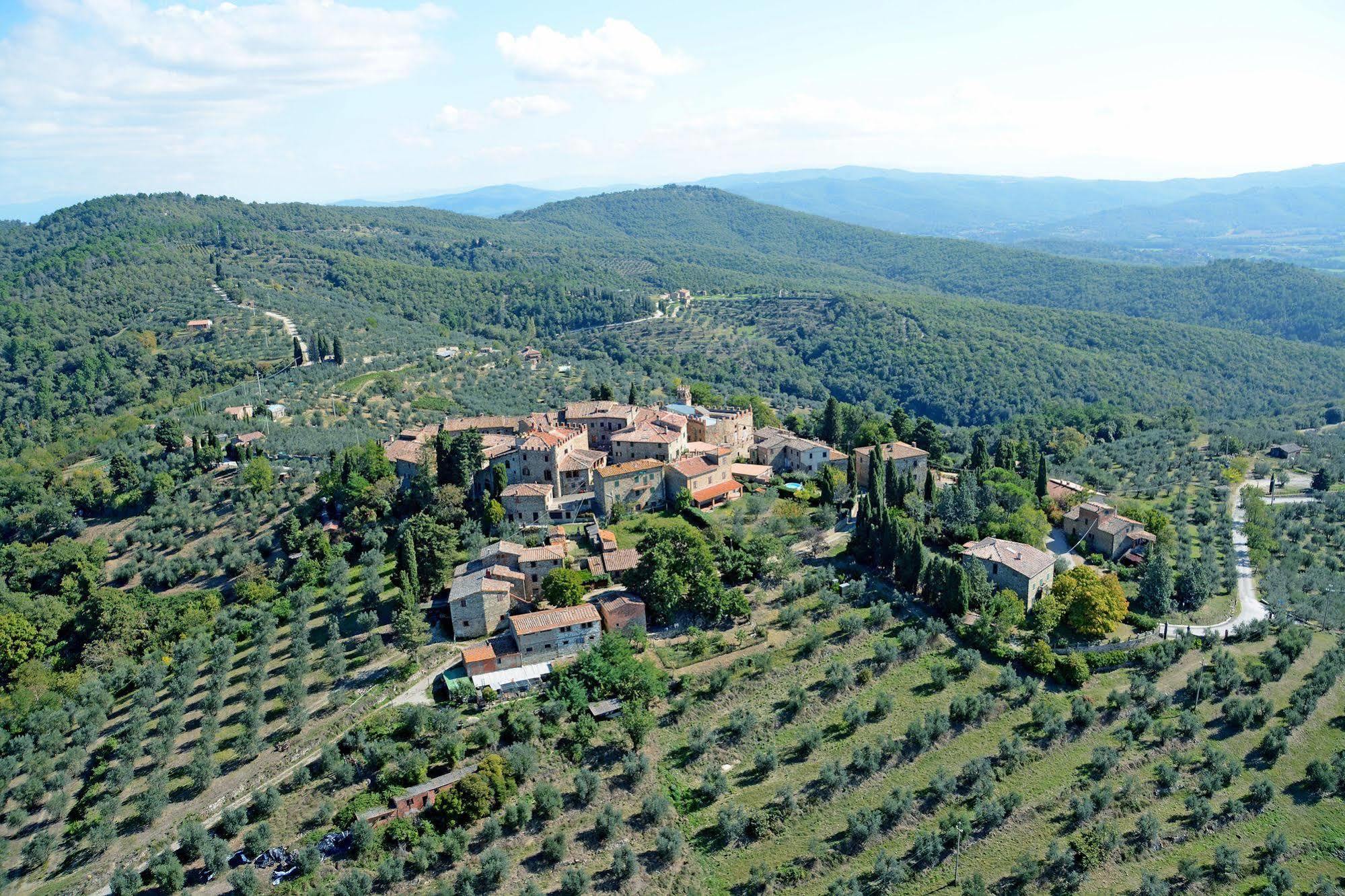 Aparthotel Castelletto Di Montebenichi Monte Benichi Exterior foto