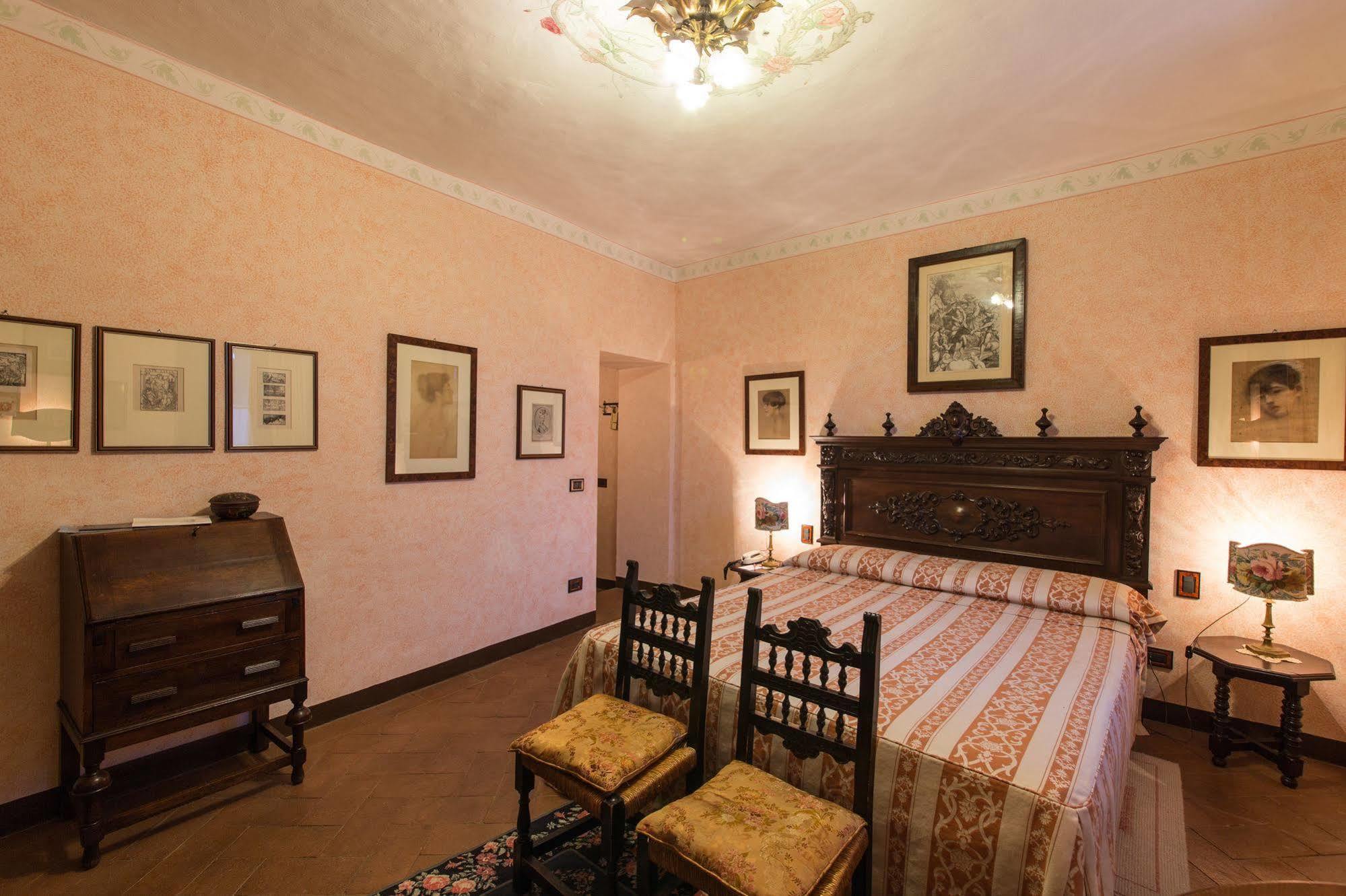 Aparthotel Castelletto Di Montebenichi Monte Benichi Exterior foto